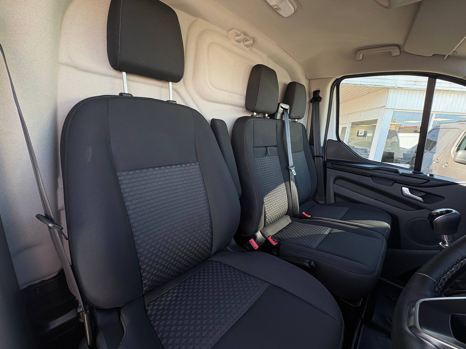 Used Ford Transit Custom for sale - 78224667: Photo 5