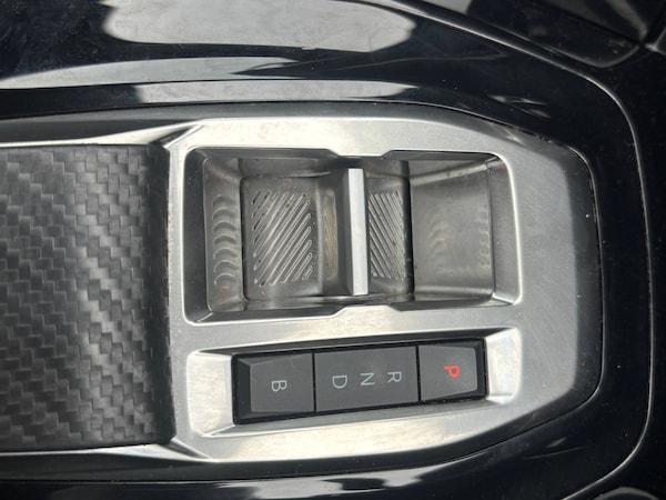 Used Peugeot 2008 2023 for sale - 75651536: Photo 13