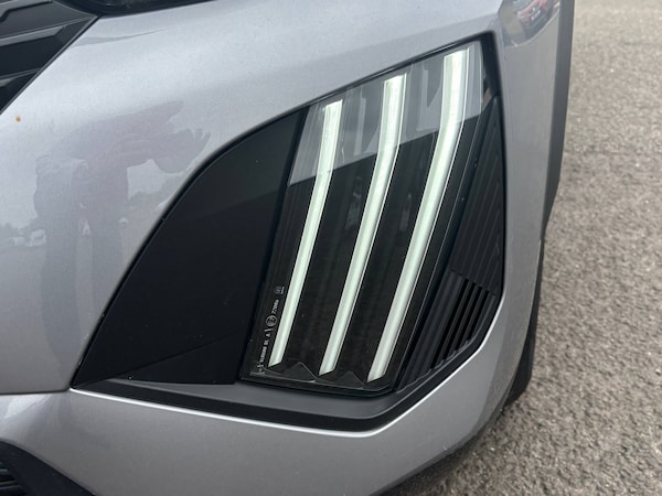 Used Peugeot 2008 2023 for sale - 75651536: Photo 8