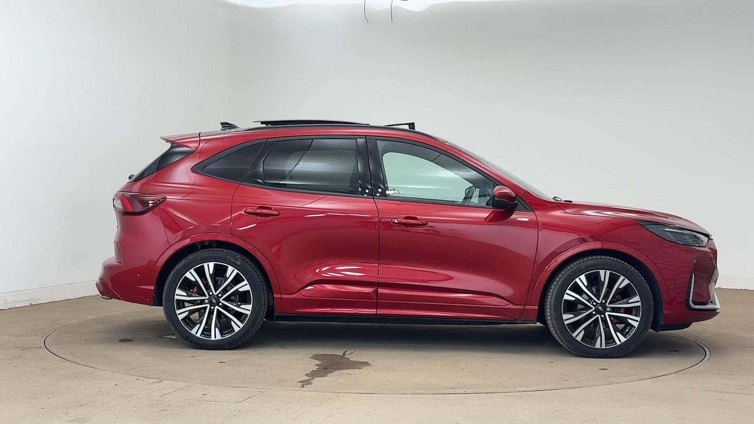 Used Ford Kuga 2024 for sale - 76659441: Photo 2