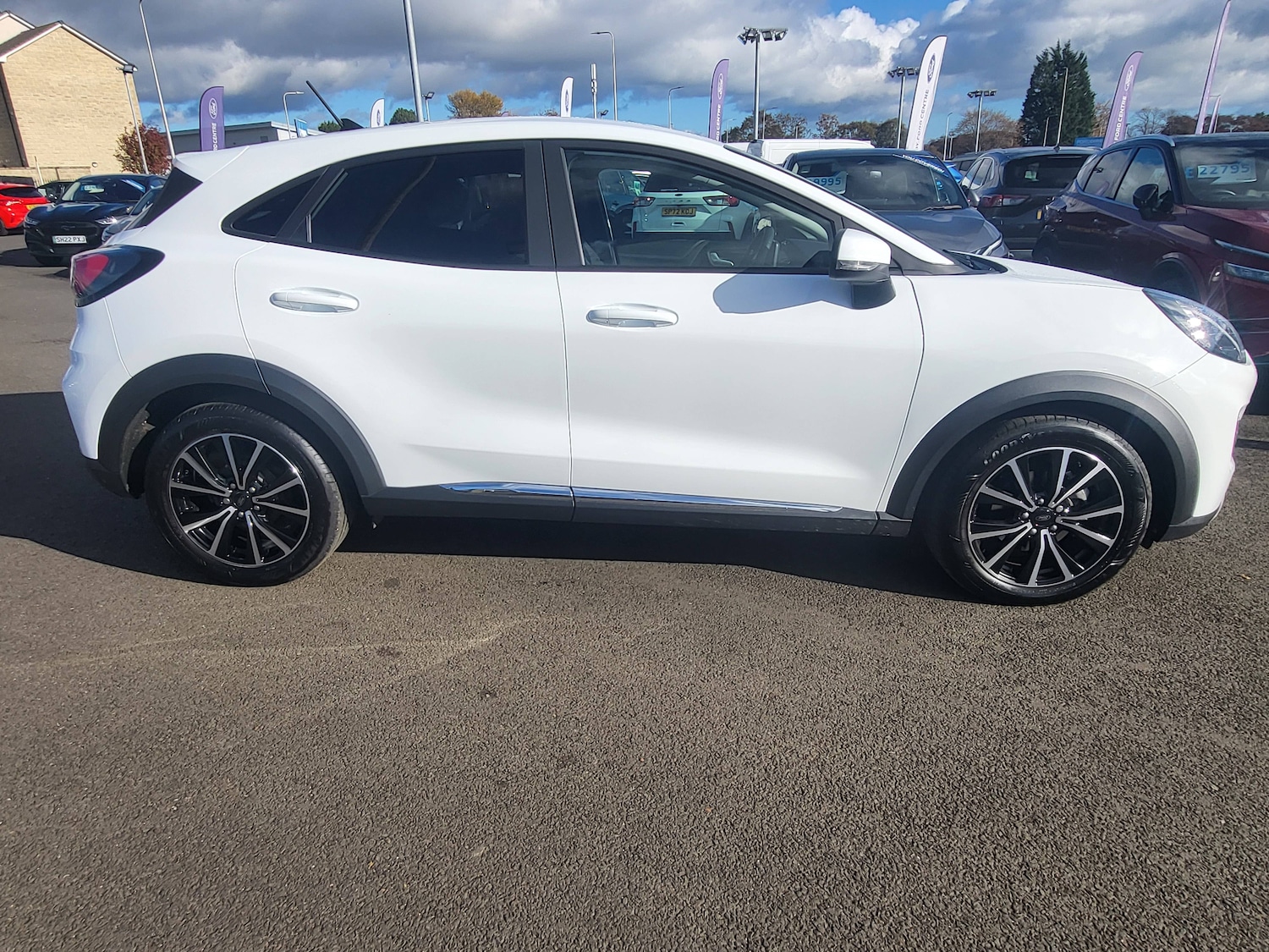 Used Ford Puma 2023 for sale - 76342935: Photo 2