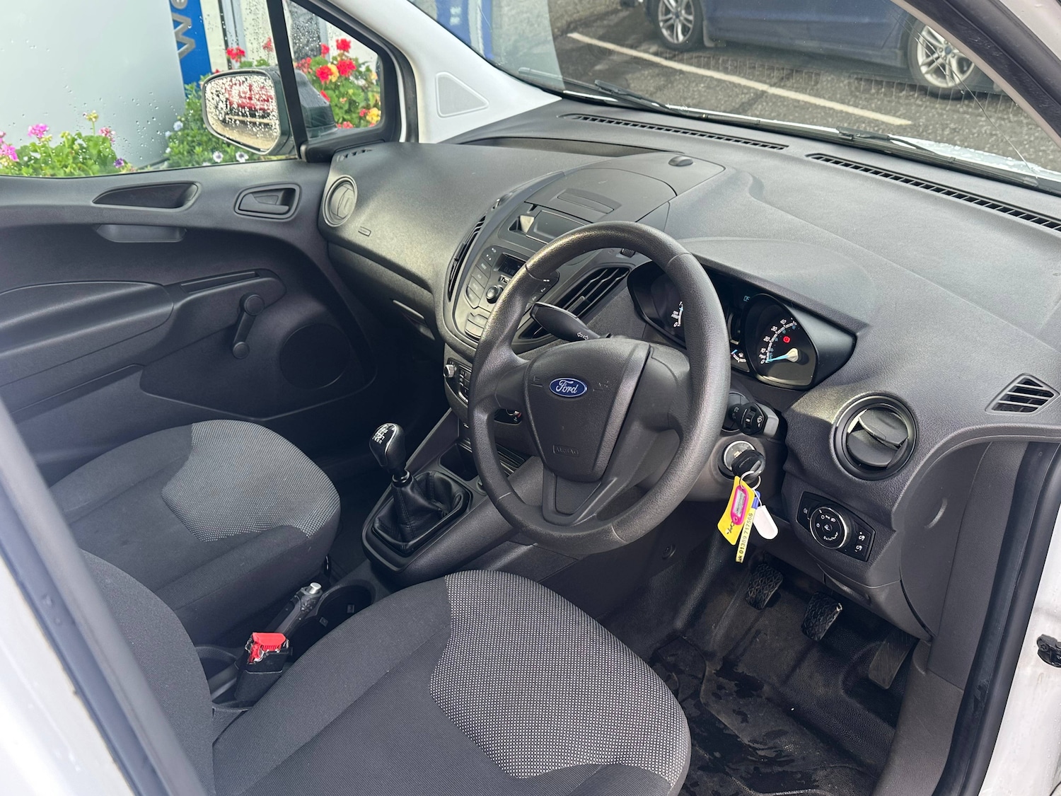 Used Ford Transit Courier 2019 for sale - 76416336: Photo 5