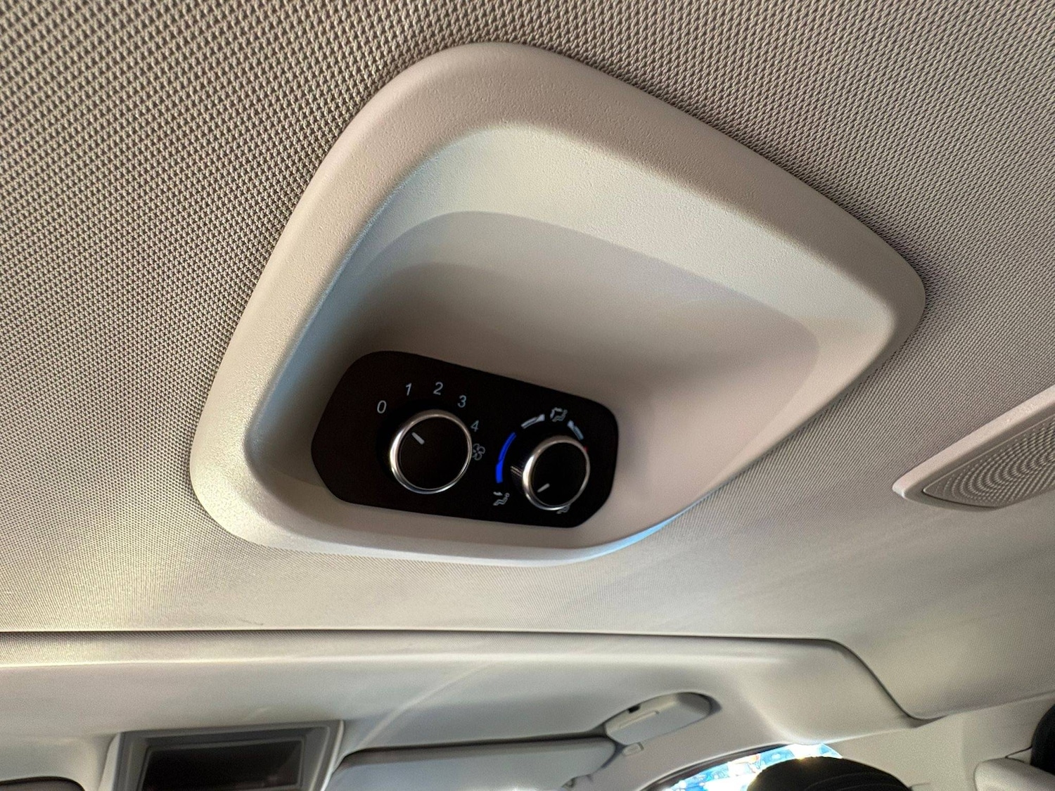 Used Ford Tourneo Custom 2023 for sale - 76382416: Photo 14