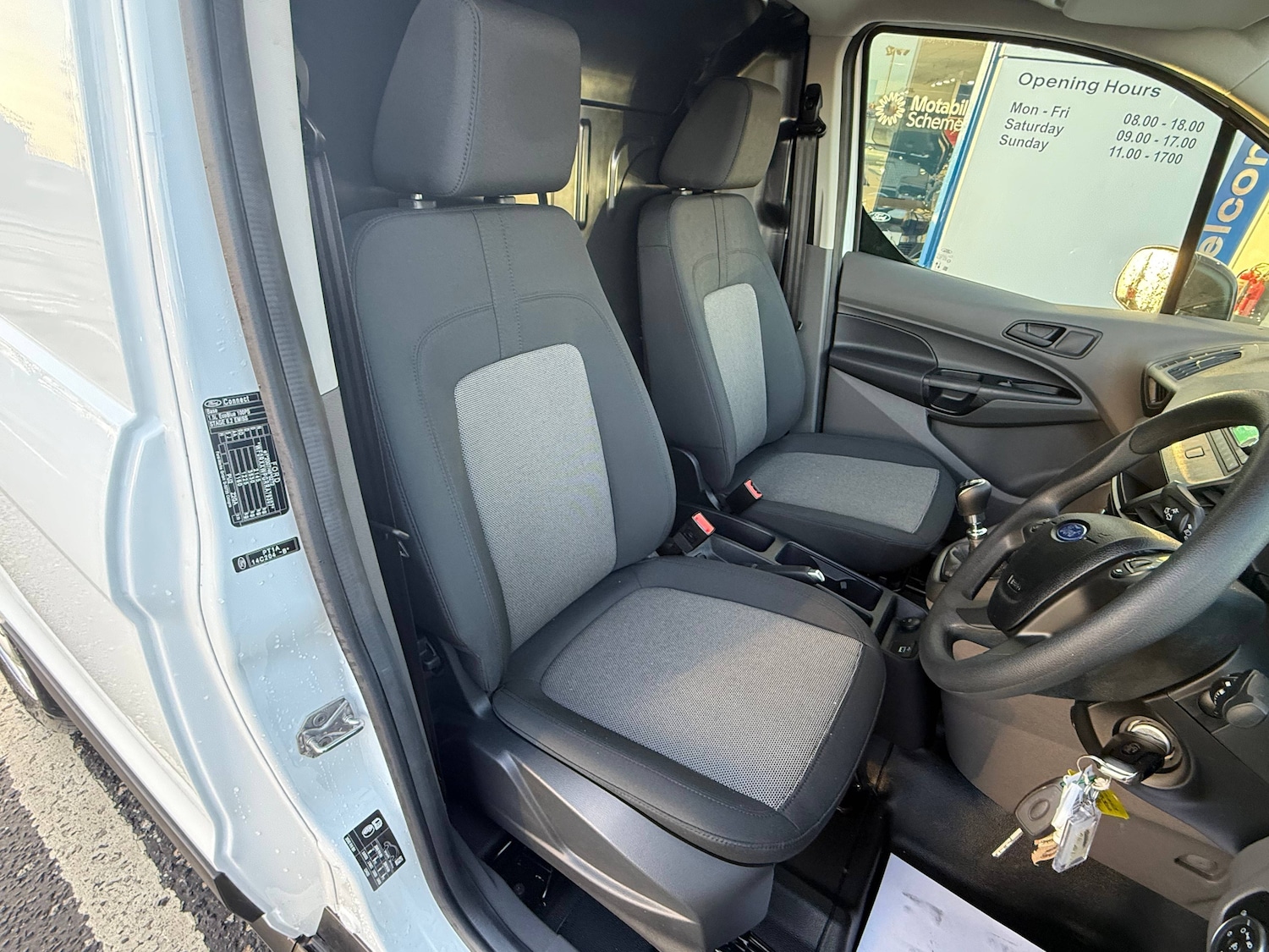 Used Ford Transit Connect 2024 for sale - 77137219: Photo 11