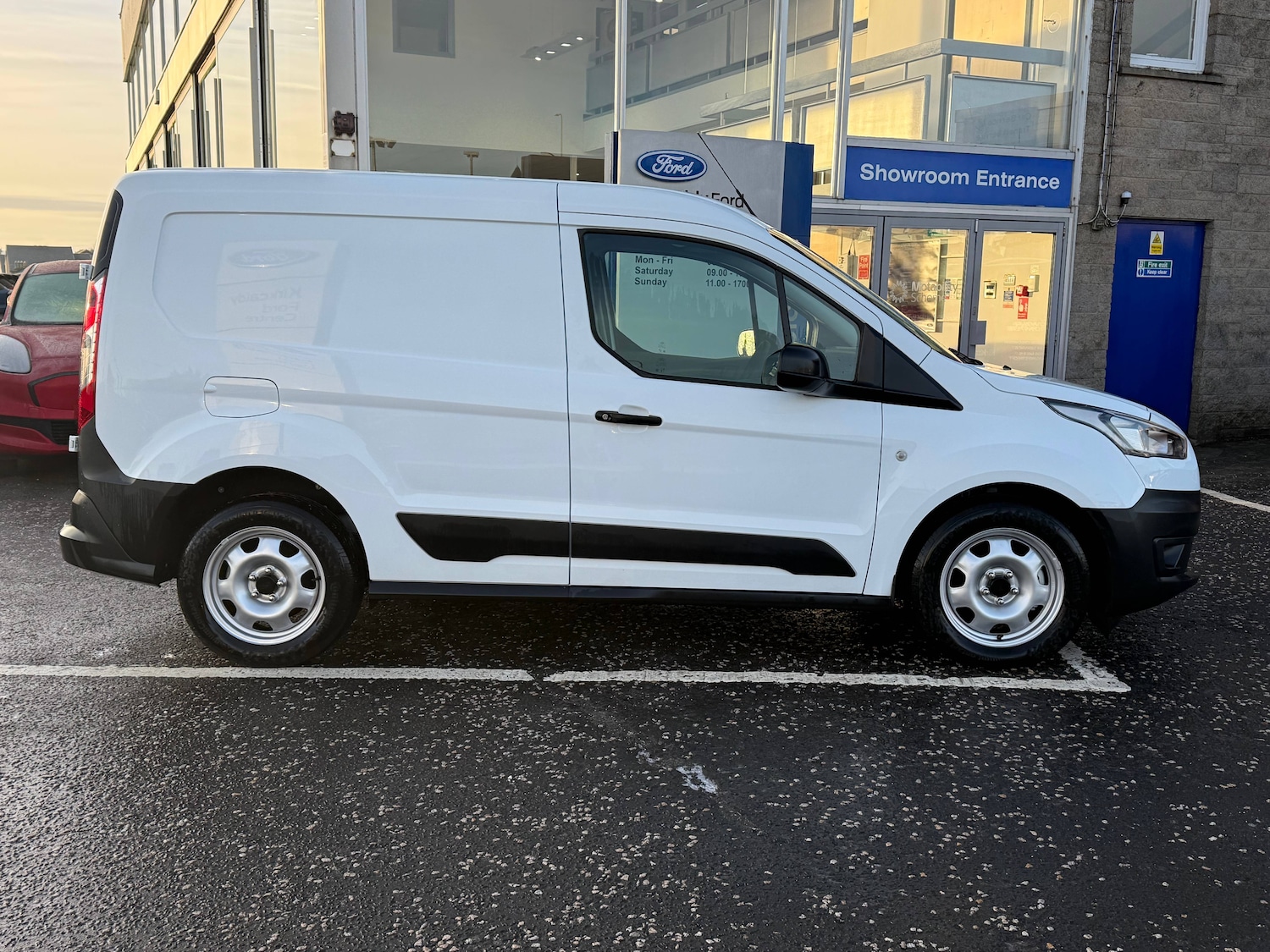 Used Ford Transit Connect 2024 for sale - 77137219: Photo 6