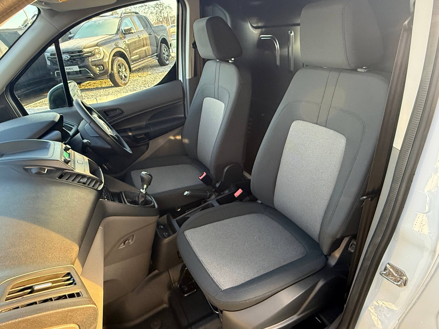 Used Ford Transit Connect 2024 for sale - 77137219: Photo 8