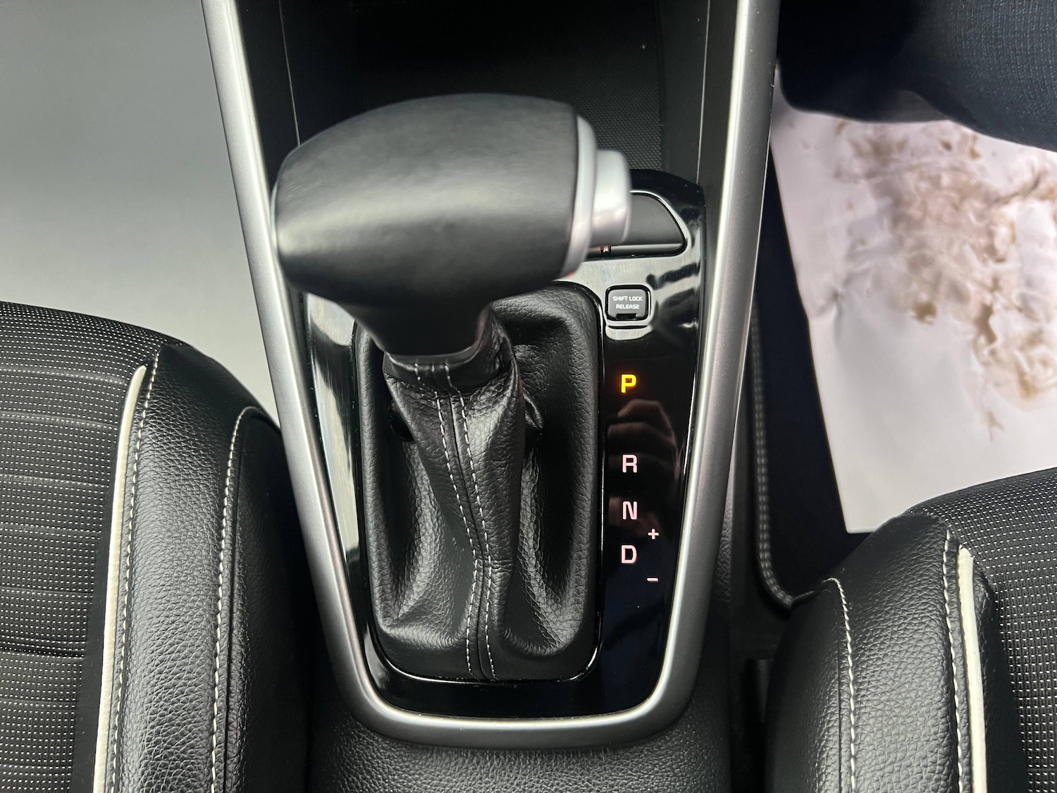 Used Kia Stonic 2022 for sale - 76488559: Photo 21