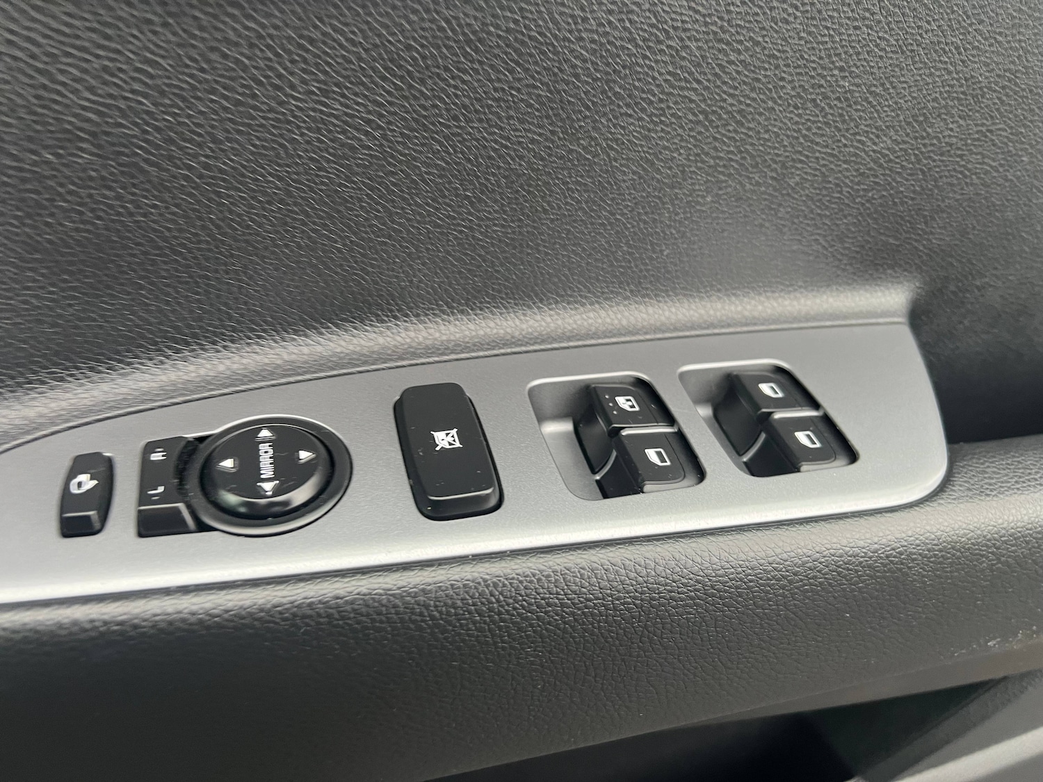 Used Kia Stonic 2022 for sale - 76488559: Photo 23