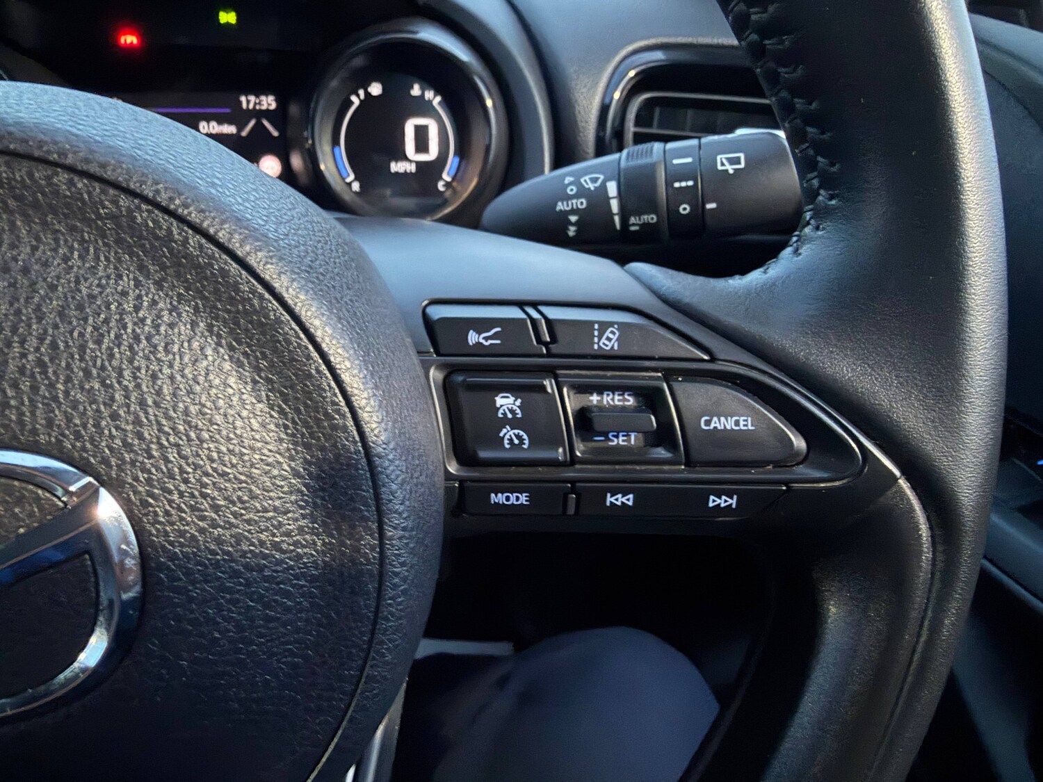 Used Mazda Mazda2 HYBRID 2023 for sale - 77650066: Photo 15