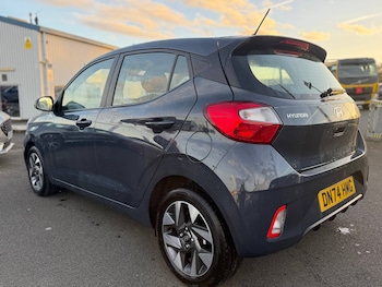 Used Hyundai i10 2024 for sale - 76603756: Photo