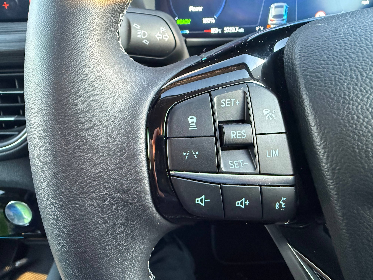 Used Ford Kuga 2025 for sale - 77919145: Photo 12