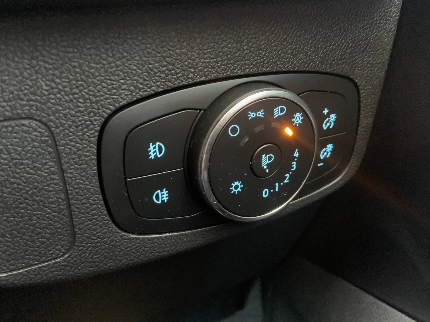 Used Ford Focus 2022 for sale - 77001555: Photo 23