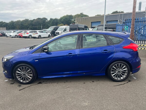 Used Ford Focus 2017 for sale - 76017896: Photo 5