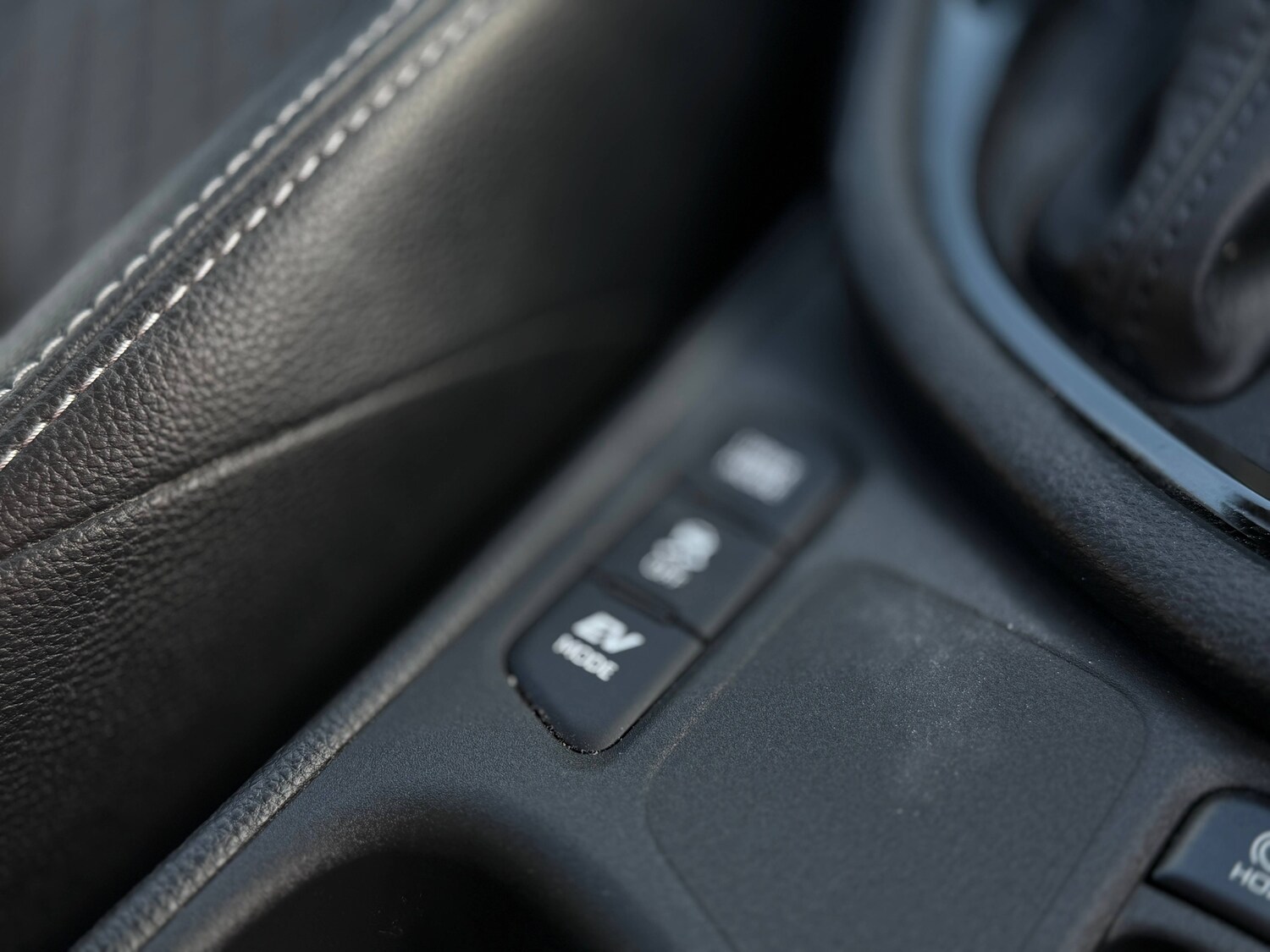 Used Toyota Yaris 2020 for sale - 76403409: Photo 25