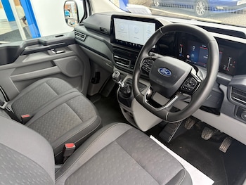 Used Ford Transit Custom 2024 for sale - 78940089: Photo