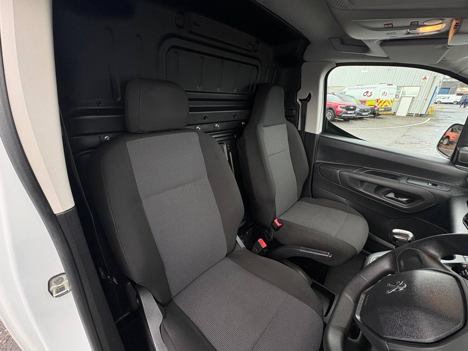 Used Peugeot Partner 2023 for sale - 77679788: Photo 8