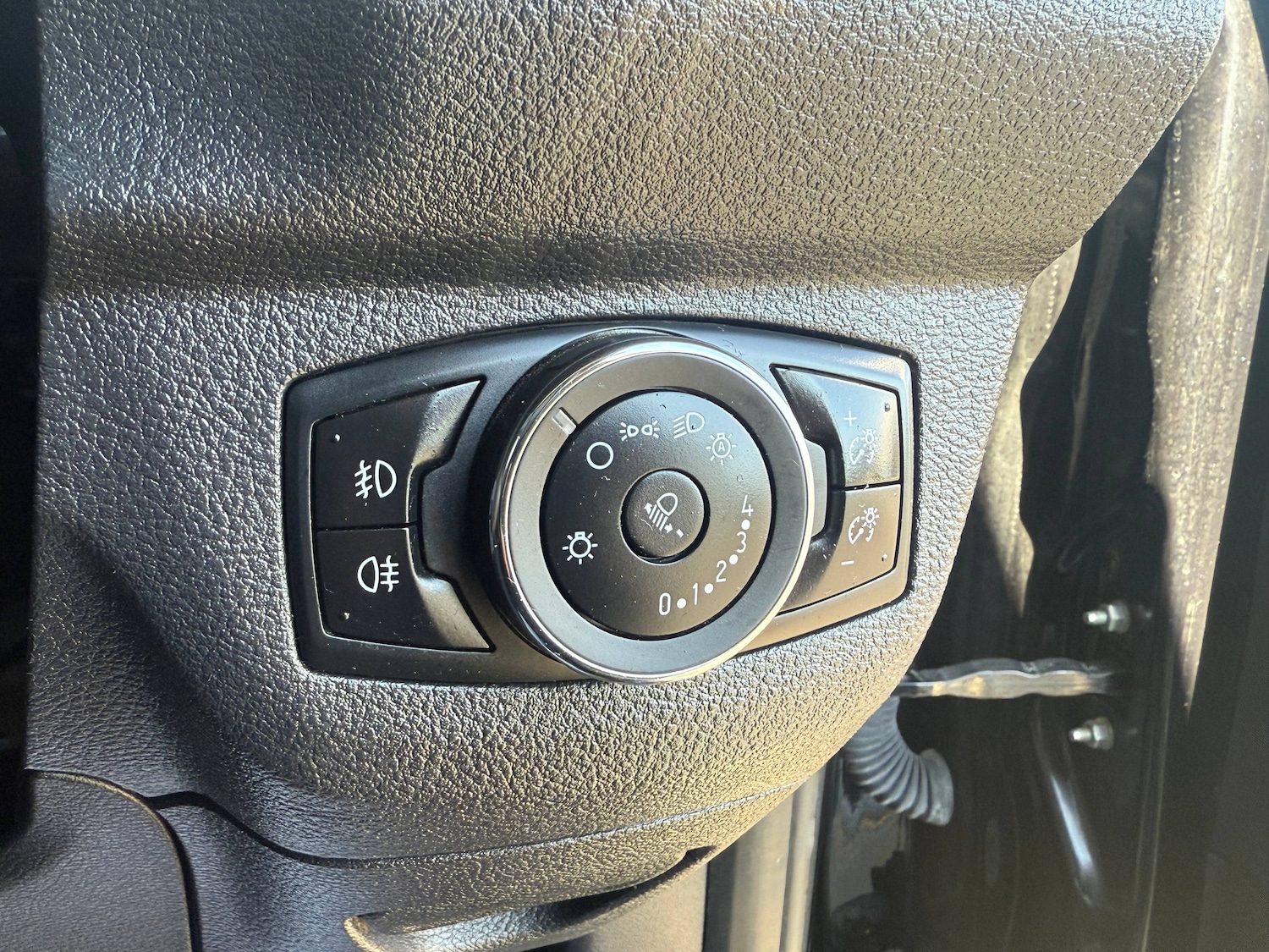 Used Ford Transit Courier 2023 for sale - 78150997: Photo 25