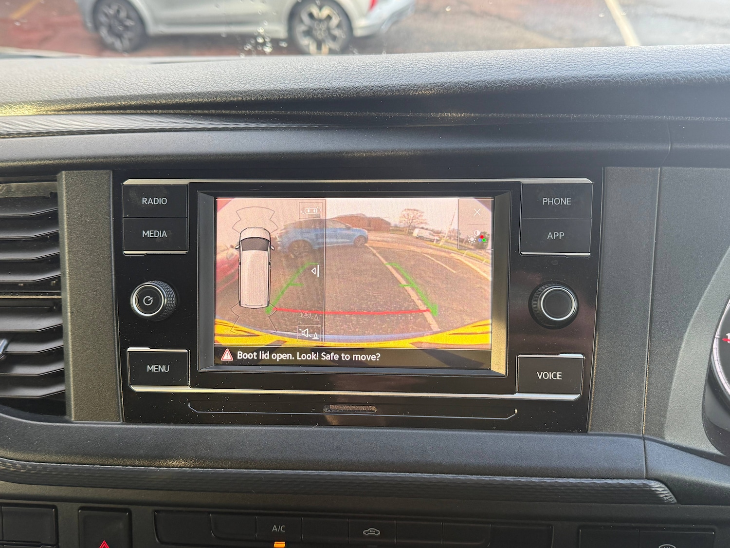 Used Volkswagen Transporter 2022 for sale - 77128615: Photo 8