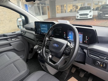 Used Ford Tourneo Custom 2025 for sale - 78038885: Photo