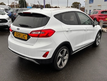 Used Ford Fiesta 2019 for sale - 76329745: Photo 3