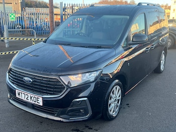 Used Ford Grand Tourneo Connect 2022 for sale - 76555389: Photo