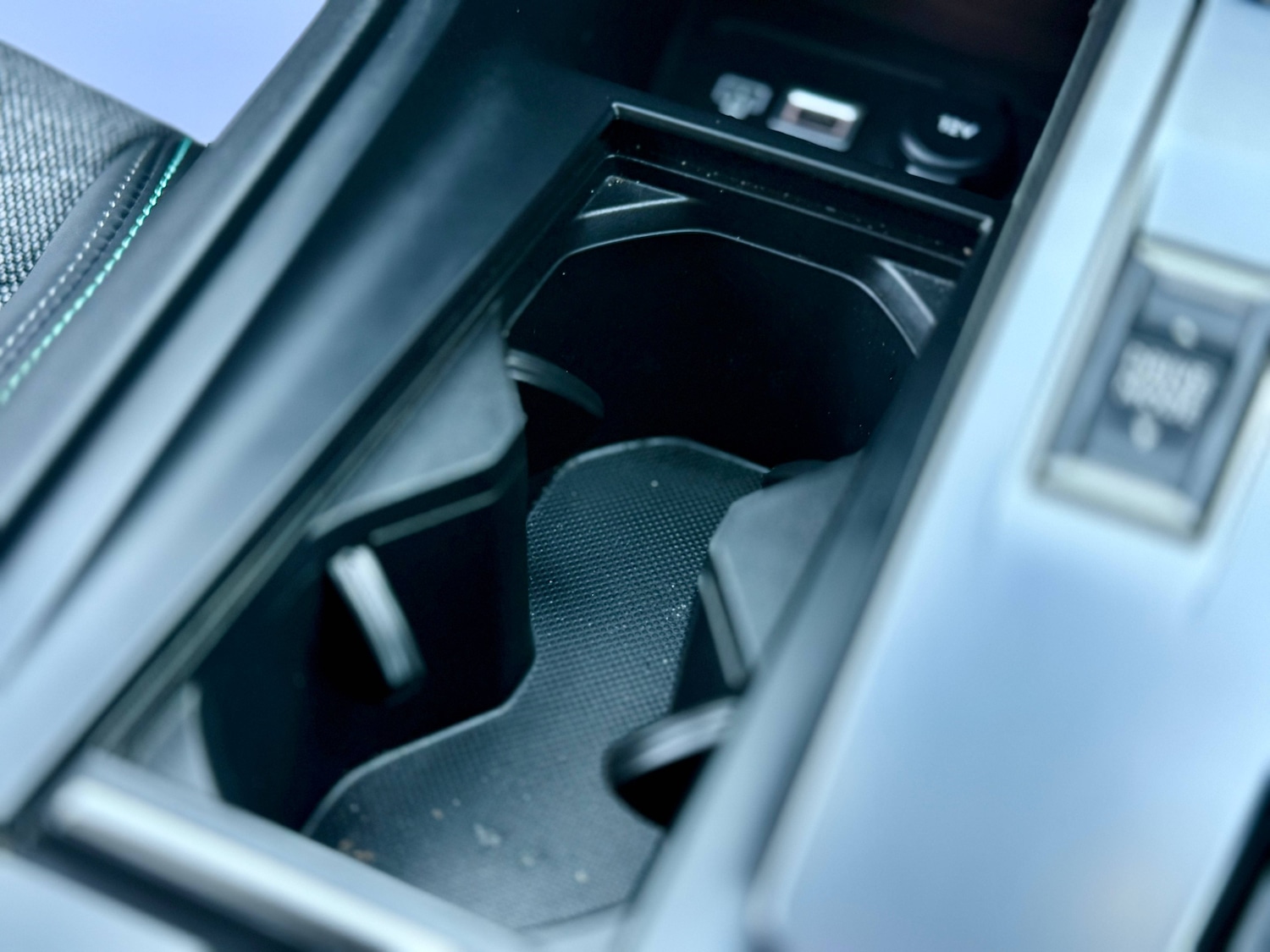 Used Peugeot 408 2023 for sale - 77100150: Photo 29