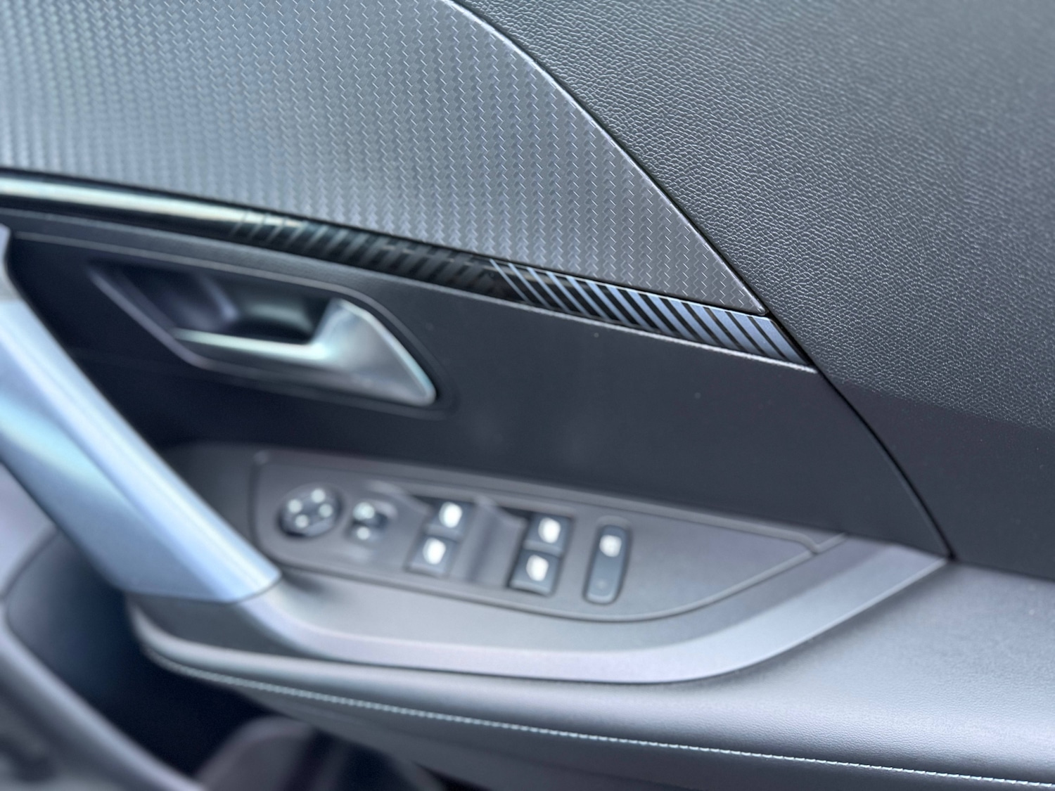 Used Peugeot 2008 2020 for sale - 78132663: Photo 24