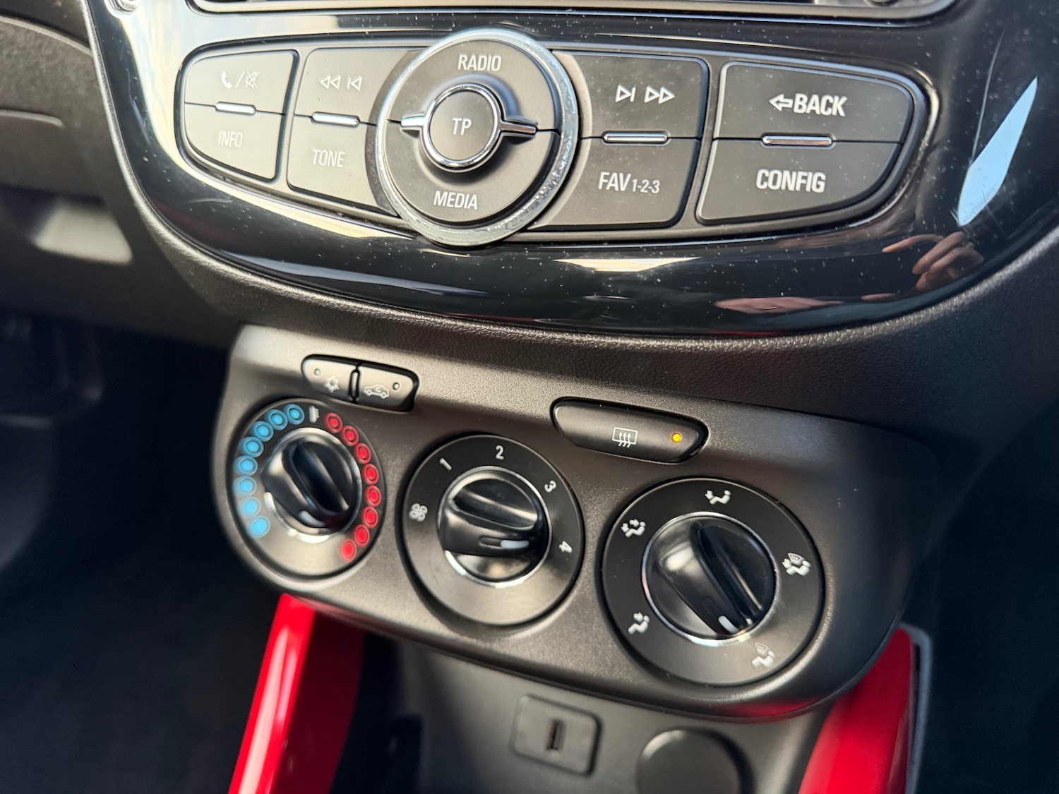 Used Vauxhall ADAM 2014 for sale - 77495115: Photo 23