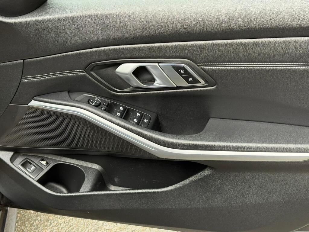 Used BMW 3 Series 2021 for sale - 77669093: Photo 18