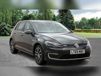 Used Volkswagen Golf 2019 for sale - 78908507: Photo