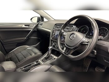 Used Volkswagen Golf 2020 for sale - 78246672: Photo