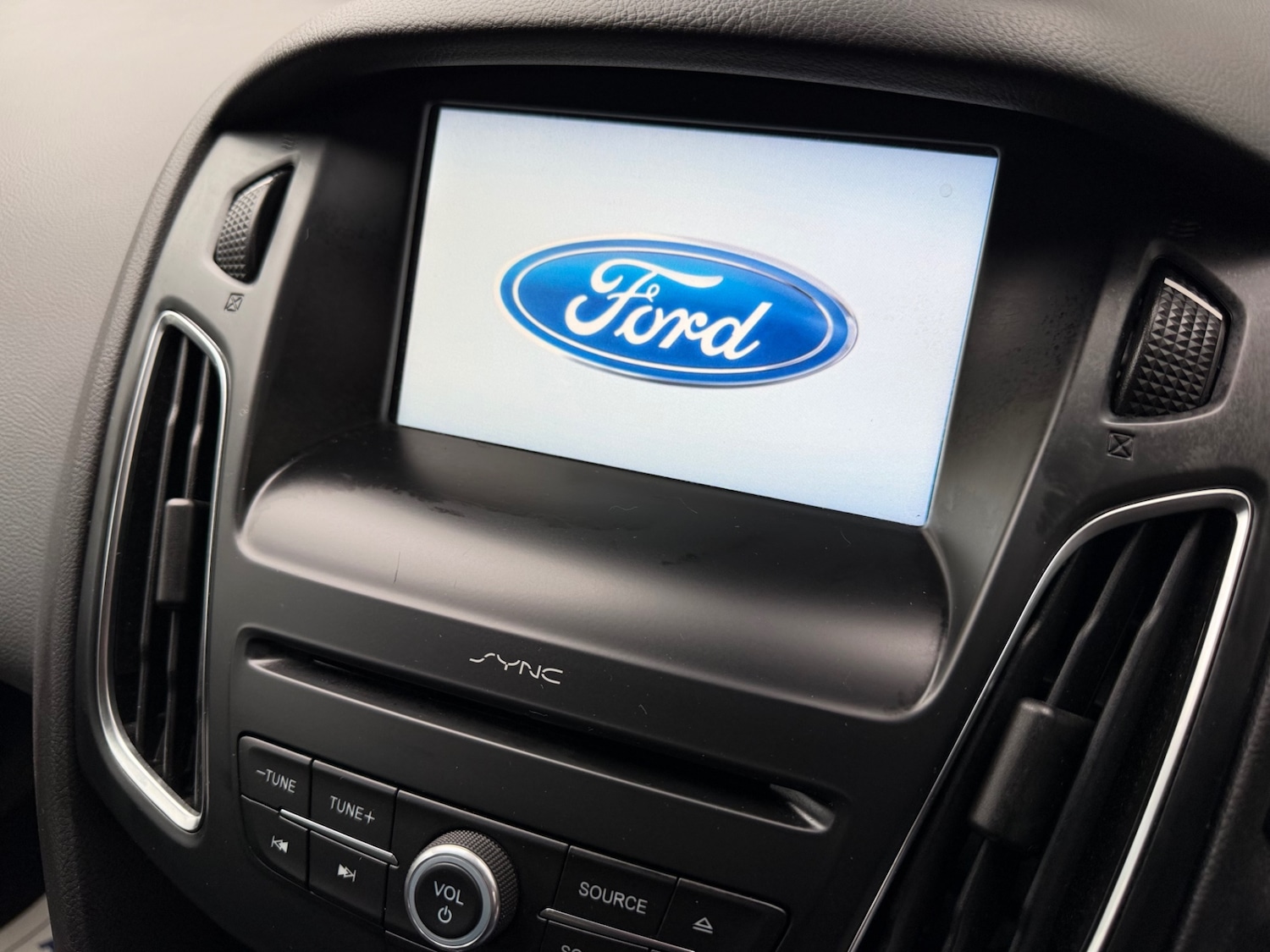 Used Ford Focus 2016 for sale - 77478289: Photo 16