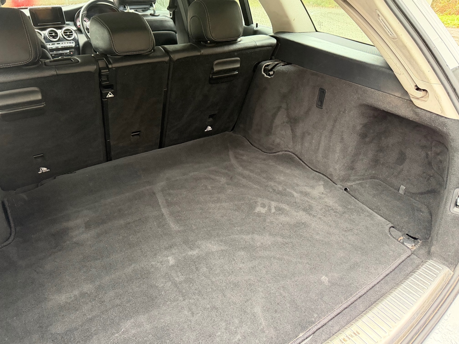 Used Mercedes-Benz C Class 2016 for sale - 77487089: Photo 31