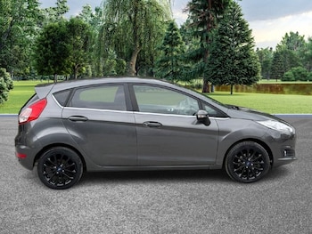 Used Ford Fiesta 2016 for sale - 78387328: Photo