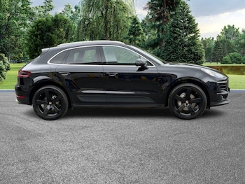 Used Porsche Macan 2018 for sale - 78619800: Photo