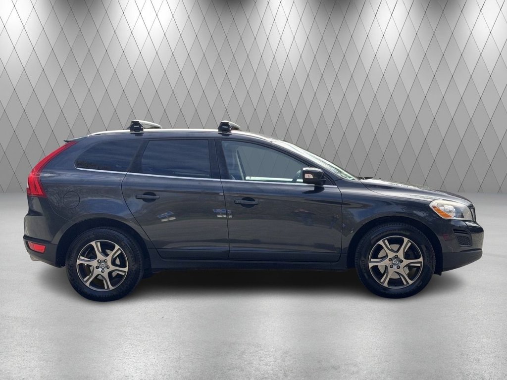 Used Volvo XC60 2012 for sale - 78030524: Photo 5