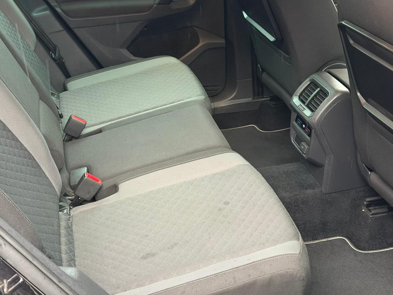 Used Volkswagen Tiguan 2017 for sale - 77462179: Photo 10