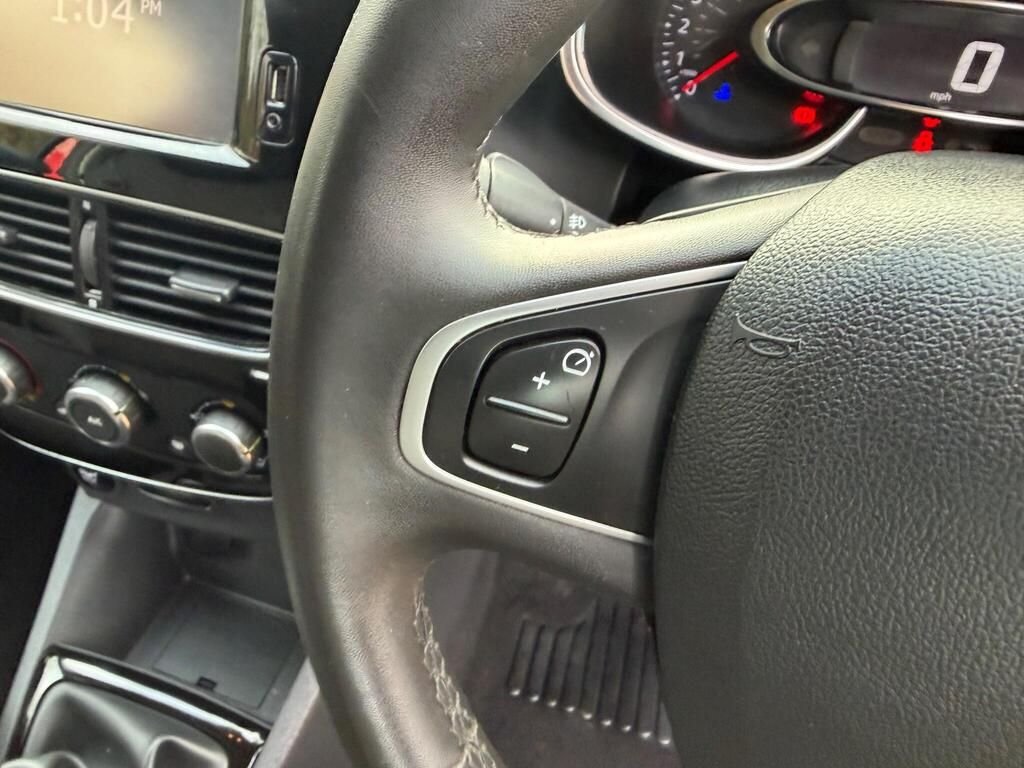 Used Renault Clio 2017 for sale - 77669085: Photo 15