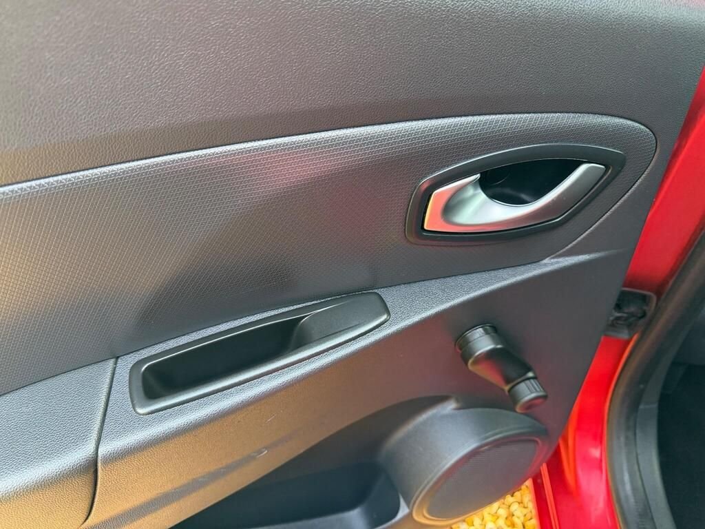 Used Renault Clio 2017 for sale - 77669085: Photo 23