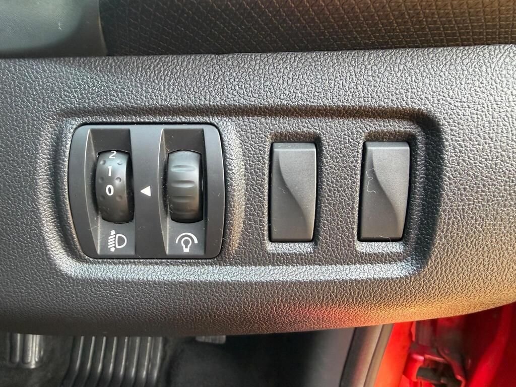 Used Renault Clio 2017 for sale - 77669085: Photo 24