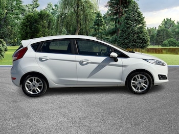 Used Ford Fiesta 2016 for sale - 79498819: Photo
