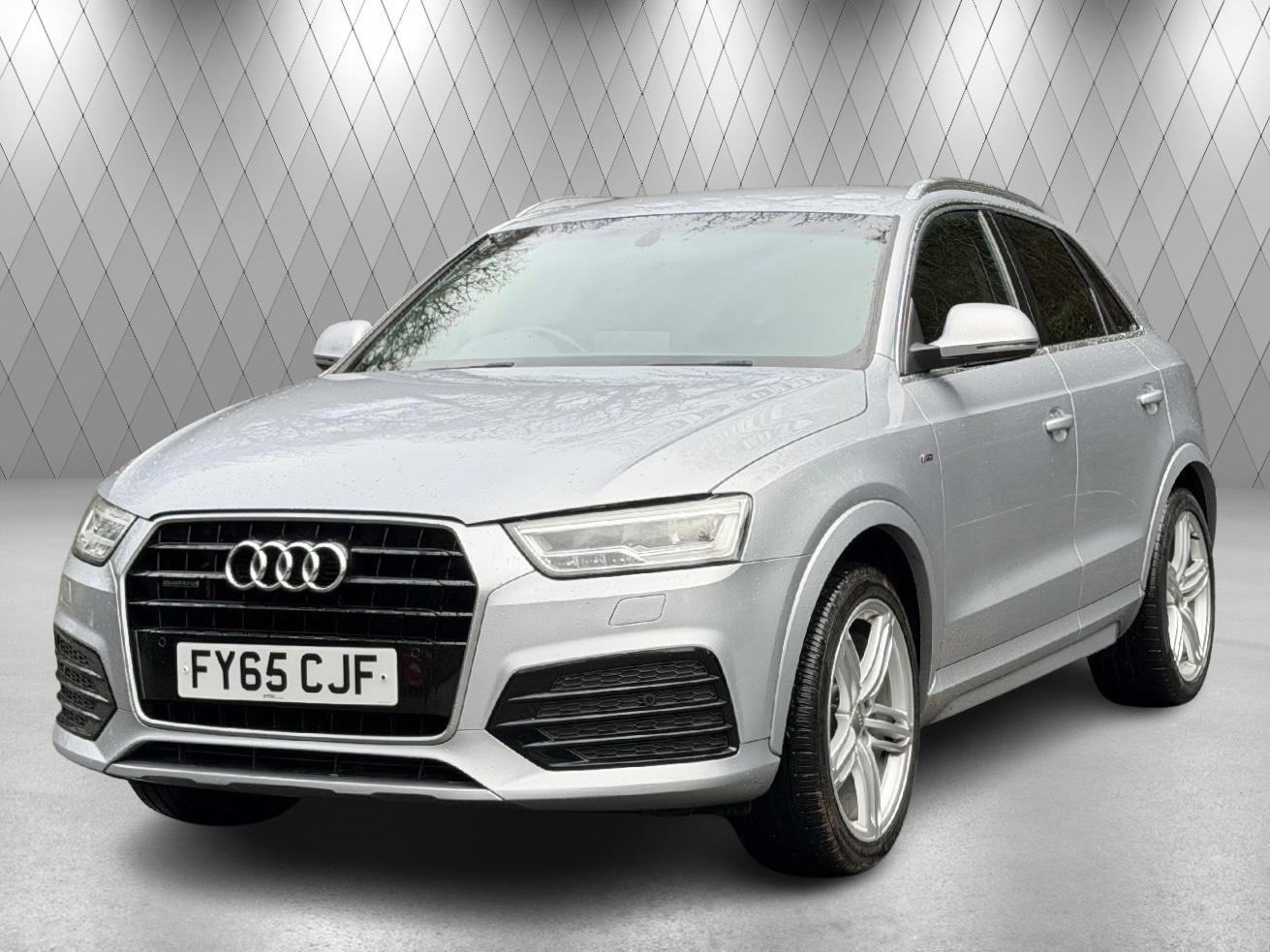 Used Audi Q3 2015 for sale - 77460010: Photo 2