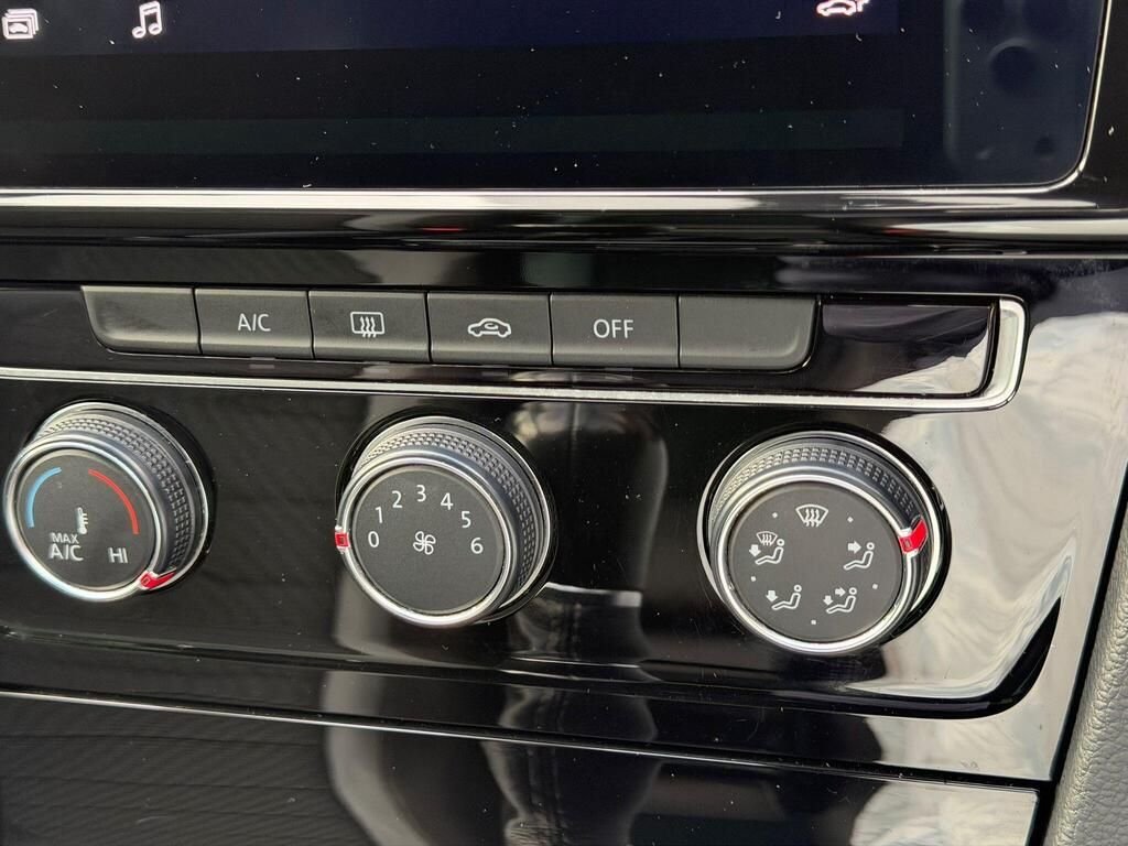 Used Volkswagen Golf 2018 for sale - 77669097: Photo 22