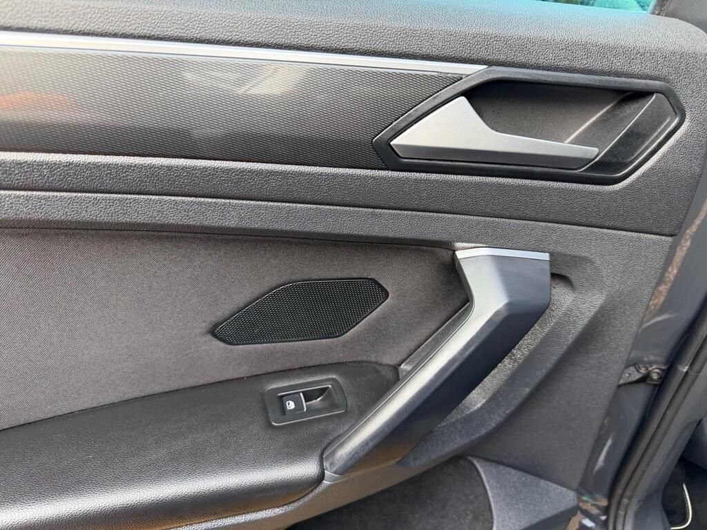 Used Volkswagen Tiguan 2018 for sale - 77669087: Photo 24