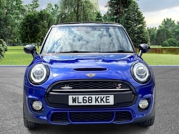 Used MINI Hatch 2019 for sale - 79300951: Photo