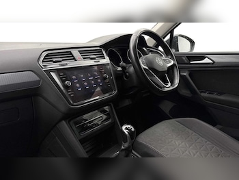 Used Volkswagen Tiguan 2020 for sale - 79394375: Photo