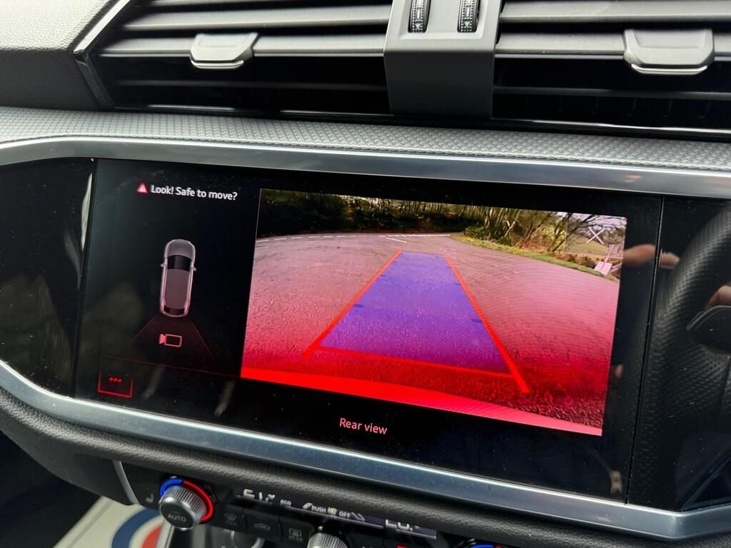 Used Audi Q3 2021 for sale - 77669100: Photo 8