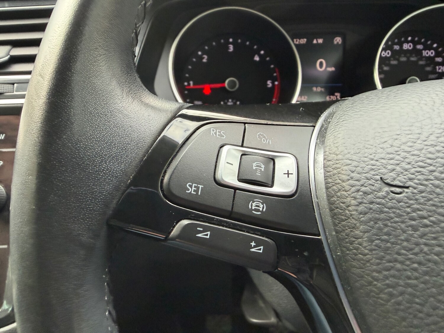 Used Volkswagen Tiguan 2018 for sale - 77461905: Photo 29