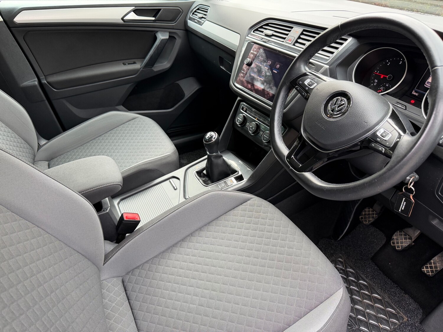 Used Volkswagen Tiguan 2018 for sale - 77461905: Photo 8