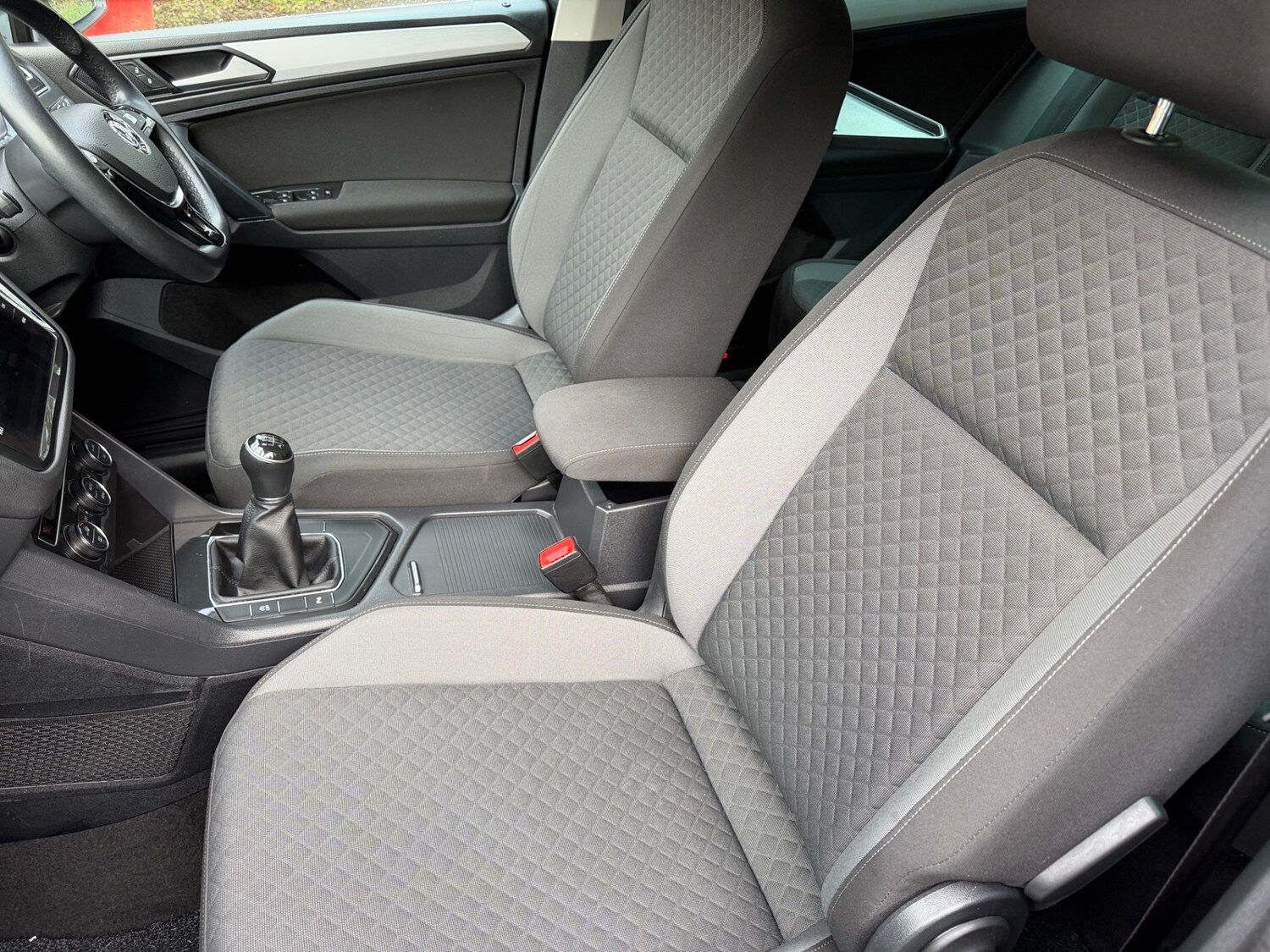 Used Volkswagen Tiguan 2018 for sale - 77461905: Photo 9